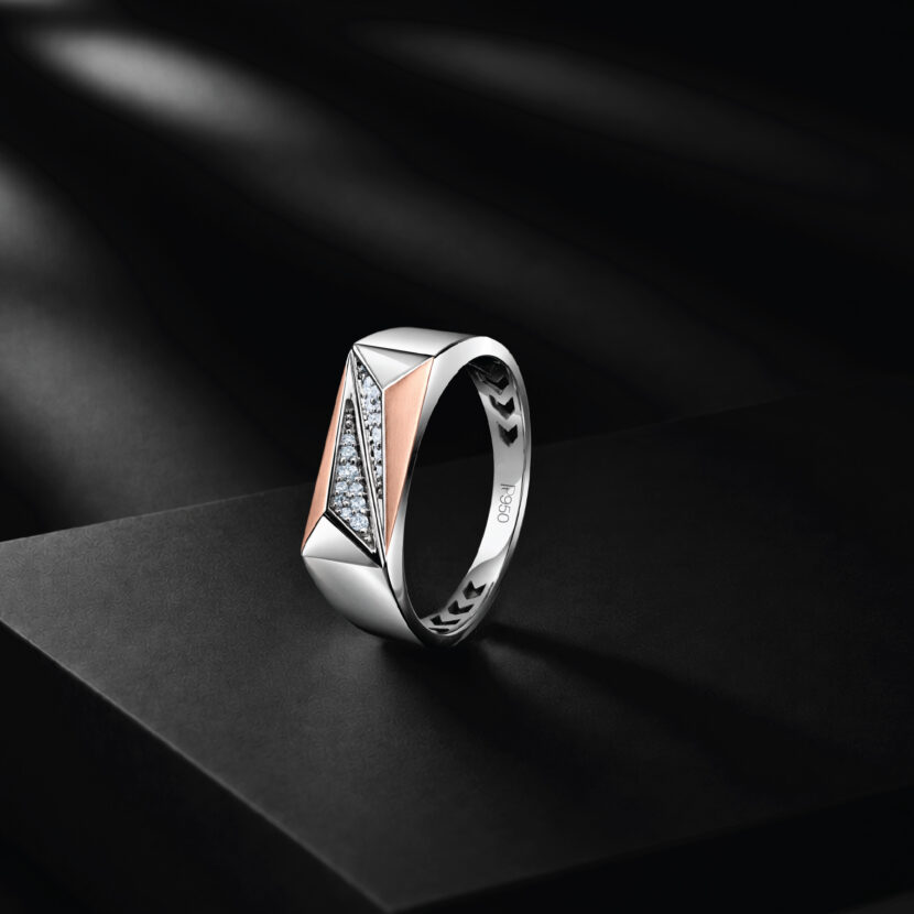 The Platinum Sculpted Ring