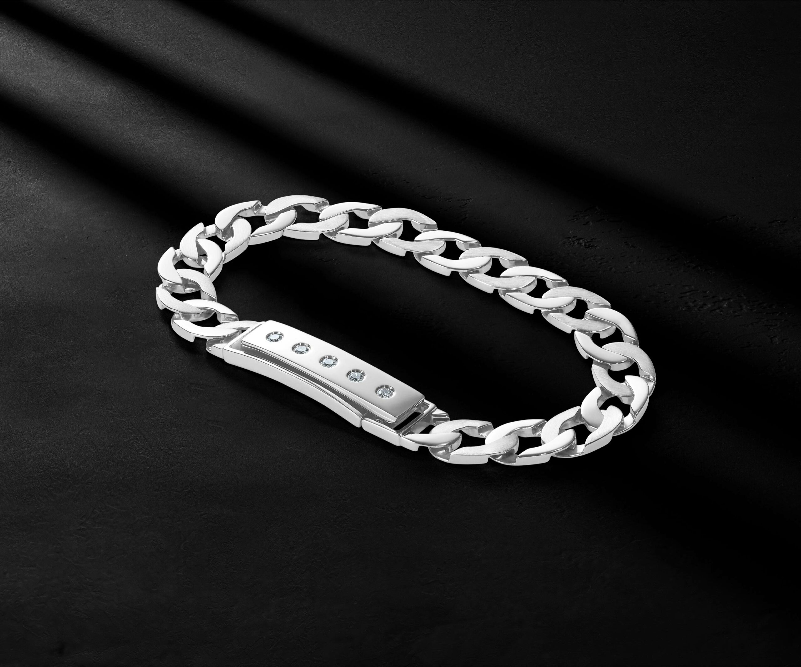 Sleek Platinum Bracelet for Men