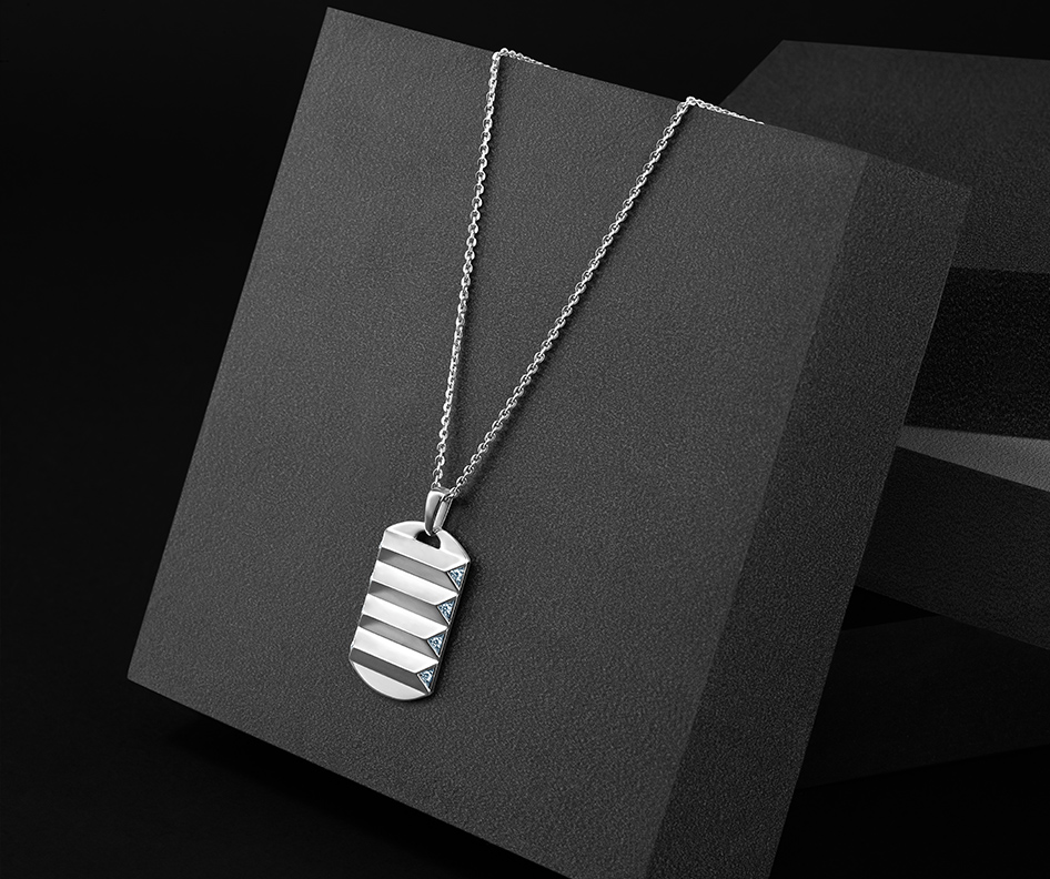 Platinum Elevated Curvature Pendant