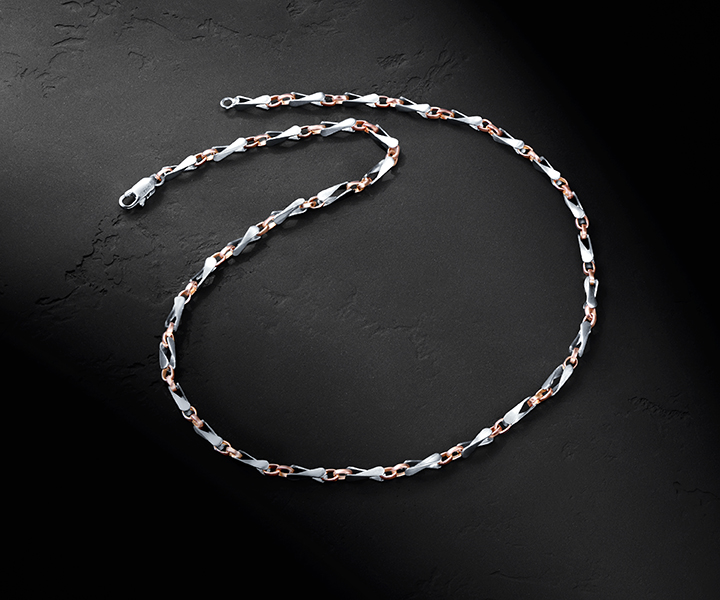 The Platinum Classic Looped Chain