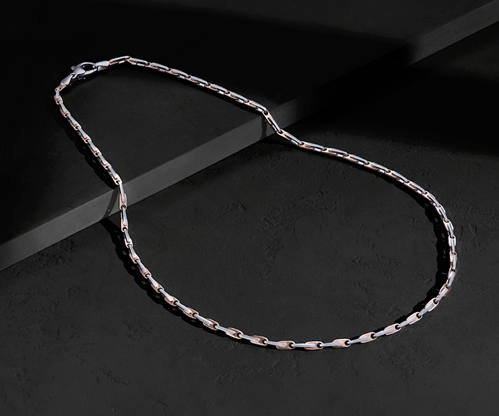 The Platinum Fluid Textured Chain