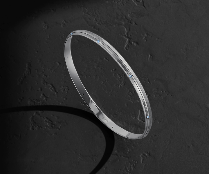 The Platinum Minimal Solidity Wristwear